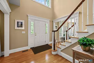 100 Hollister Dr, Avon, CT 06001 - Photo 4