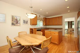 6 Carriage House Ln, Brookfield, CT 06804 - Photo 10