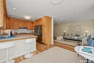 4 Putnam Hill, Greenwich, CT 06830 - Photo 10
