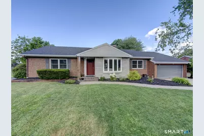 136 Juniper Lane, Berlin, CT 06037 - Photo 2