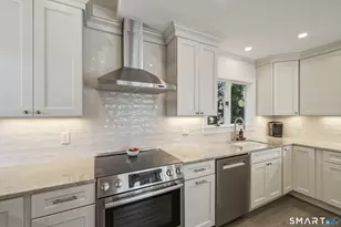 31 Sols Point Rd, Clinton, CT 06413 - Photo 10