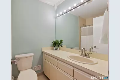 38 Harbour Close #38, New Haven, CT 06519 - Photo 32