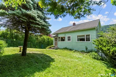 9 Lavelle Avenue, New Fairfield, CT 06812 - Photo 2