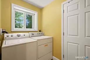 18 Foxridge Ln, Avon, CT 06001 - Photo 24