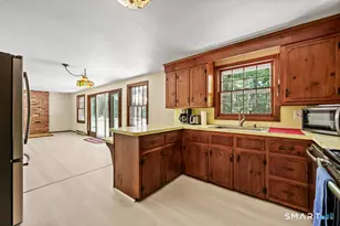18 Foxridge Ln, Avon, CT 06001 - Photo 10