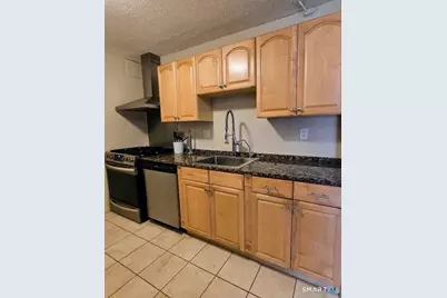 30 Woodland Street #4D, Hartford, CT 06105 - Photo 2