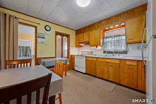 25 Oxford Dr, East Hartford, CT 06118 - Photo 6
