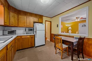 25 Oxford Dr, East Hartford, CT 06118 - Photo 8
