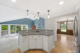 10 Kendrick Ln, Windsor, CT 06095 - Photo 4