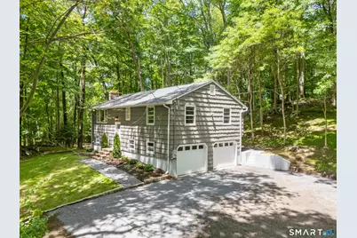 9 New Light Drive, Danbury, CT 06810 - Photo 2