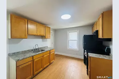 207 East Main Street, Middletown, CT 06457 - Photo 2