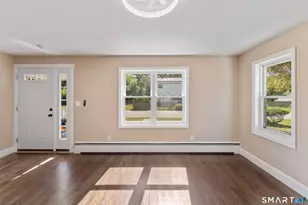 48 Edmond St, Putnam, CT 06260 - Photo 12