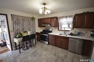430 Berkeley Rd, Fairfield, CT 06825 - Photo 6