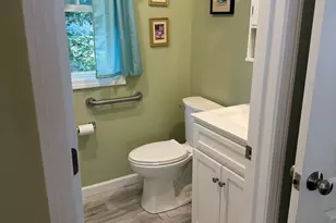 1023 Boston Post Rd, Madison, CT 06443 - Photo 10