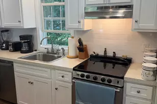 1023 Boston Post Rd, Madison, CT 06443 - Photo 8