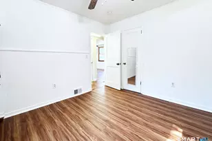 225 Battis Rd, Hamden, CT 06514 - Photo 16