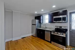 13 Hampden St, Westfield, MA 01085 - Photo 4