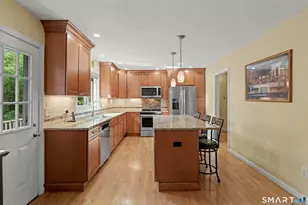 632 Wheelers Farm Rd, Orange, CT 06477 - Photo 8