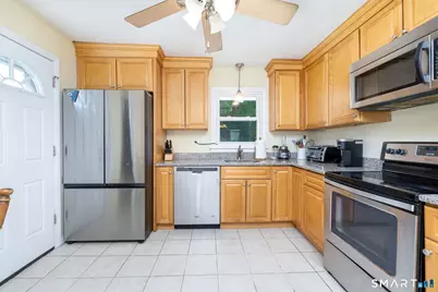 18 Crestwood Avenue, Waterbury, CT 06704 - Photo 4