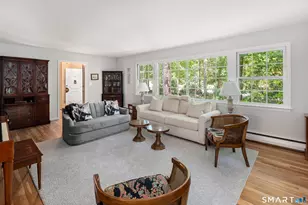 20 Round Hill Dr, Stamford, CT 06903 - Photo 4