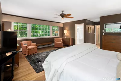 20 Round Hill Drive, Stamford, CT 06903 - Photo 18