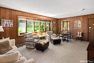 20 Round Hill Dr, Stamford, CT 06903 - Photo 16