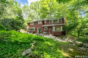 20 Round Hill Dr, Stamford, CT 06903 - Photo 2