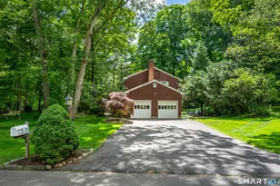 20 Round Hill Dr, Stamford, CT 06903 - Photo 28