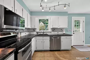 37 N Pleasant Rise, Brookfield, CT 06804 - Photo 20