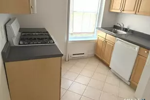 134 Summer St, Stamford, CT 06840 - Photo 2
