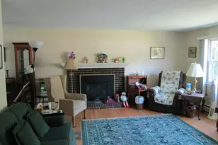 109 Wedgewood Dr, Naugatuck, CT 06770 - Photo 6