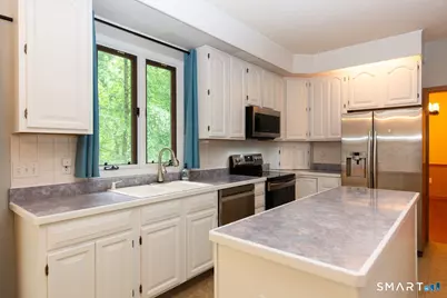 48 Brookview Circle, Manchester, CT 06040 - Photo 12