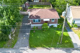 90 Seymour St, Waterbury, CT 06708 - Photo 2
