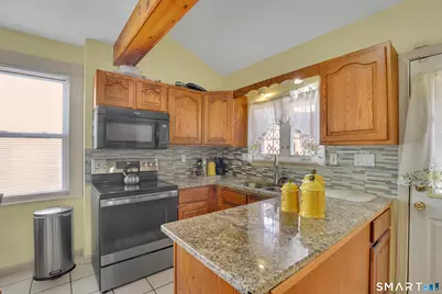69 Columbia Street, New Britain, CT 06052 - Photo 8