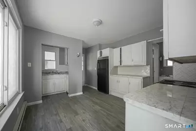 15 Howard Street, Waterbury, CT 06705 - Photo 24