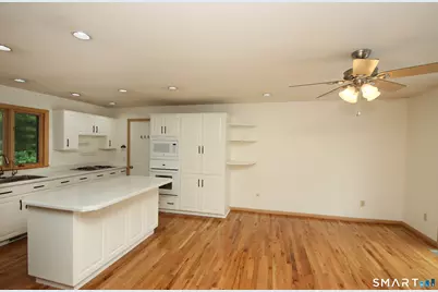 352 Center Street, Wolcott, CT 06716 - Photo 12