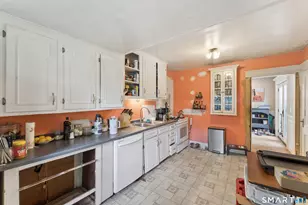 34 Shelter Hill Ave, Watertown, CT 06779 - Photo 10