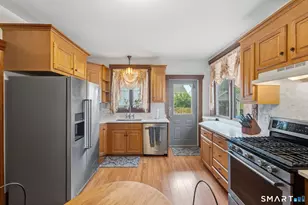 110 Church St, Putnam, CT 06260 - Photo 14