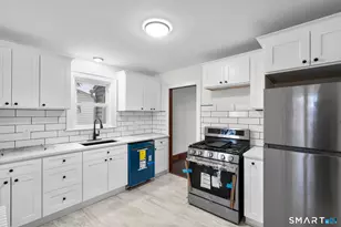 37 Byrneside Ave, Waterbury, CT 06704 - Photo 16