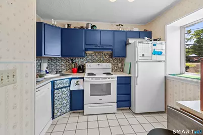 23 Pearl Lake Road #B, Waterbury, CT 06706 - Photo 6