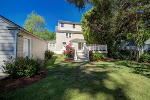 23 Thompson St, Hamden, CT 06518 - Photo 30