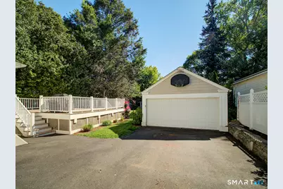 23 Thompson Street, Hamden, CT 06518 - Photo 32