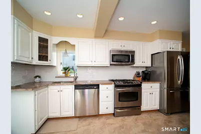 23 Thompson Street, Hamden, CT 06518 - Photo 8
