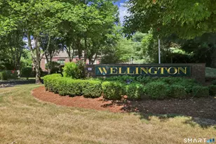 4 Wellington Dr, Farmington, CT 06032 - Photo 2