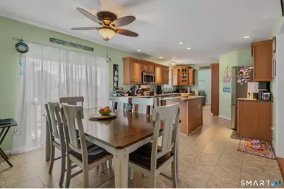 4 Sunrise Avenue, East Lyme, CT 06357 - Photo 12