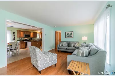 4 Sunrise Avenue, East Lyme, CT 06357 - Photo 2