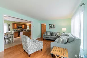 4 Sunrise Ave, East Lyme, CT 06357 - Photo 2