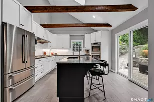 13 Hickory Dr, Greenwich, CT 06831 - Photo 8