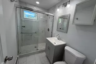 660 Queen St, Bridgeport, CT 06606 - Photo 6