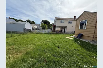 660 Queen Street, Bridgeport, CT 06606 - Photo 10
